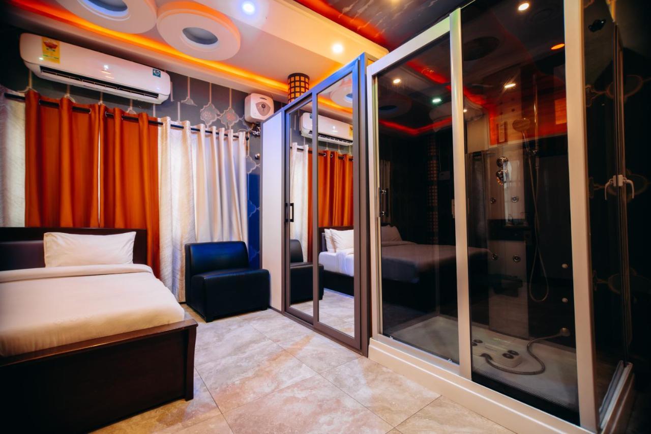 Plus 33 Hotel Nungua エクステリア 写真